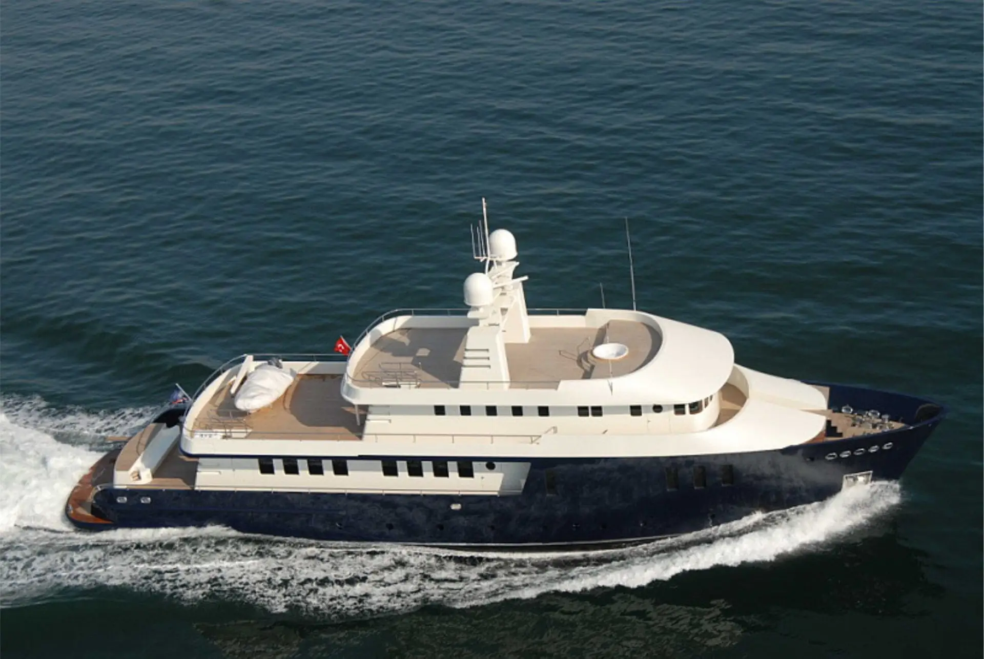 mega yacht sea trial web scaled